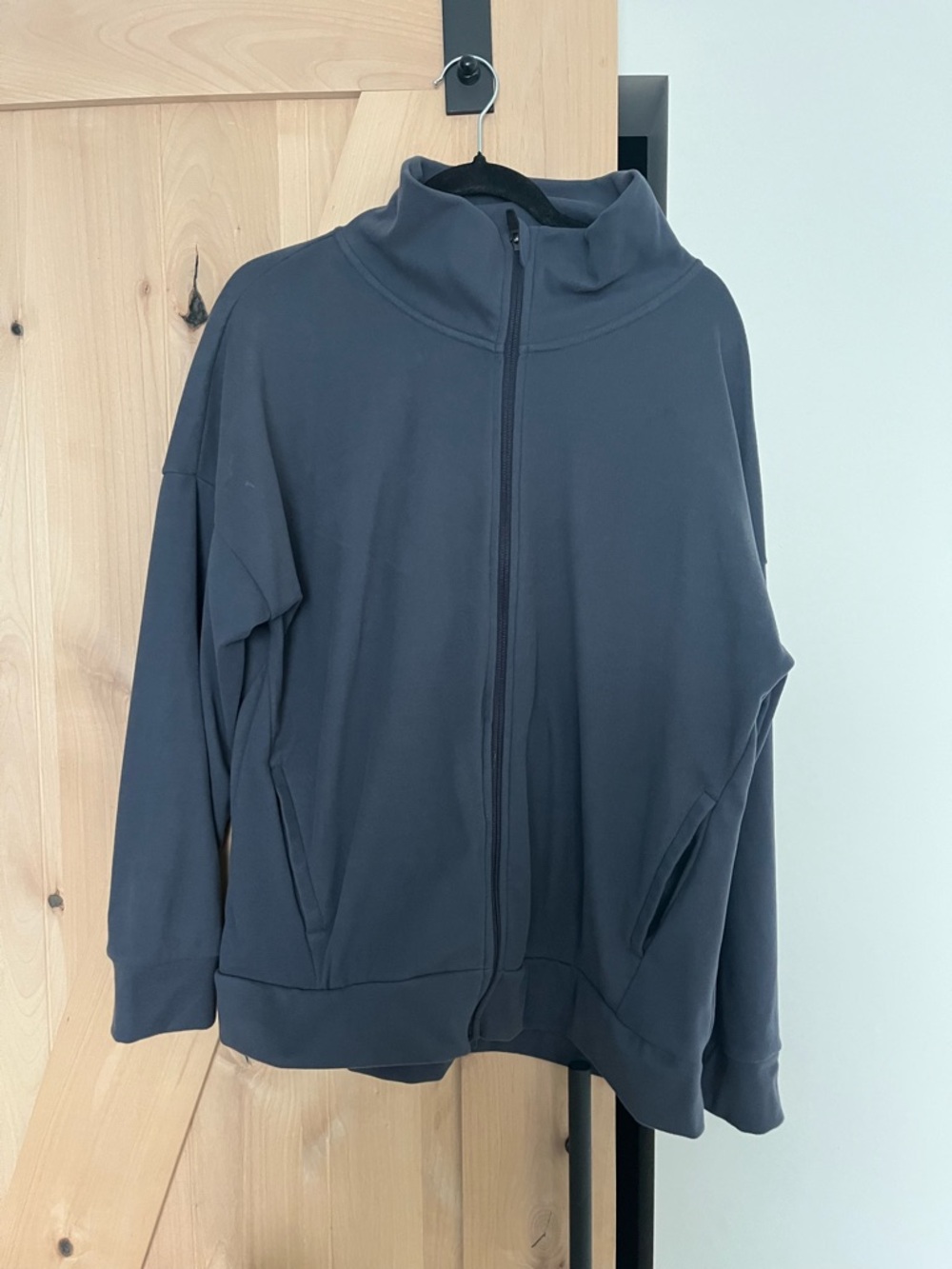 Mondetta Men’s Zip-Up Sweater Jacket in Charcoal Gray